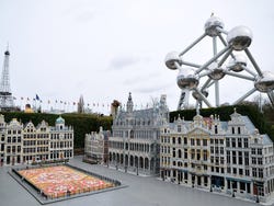 Mini-Europe, Grand-Place et Atomium en fond